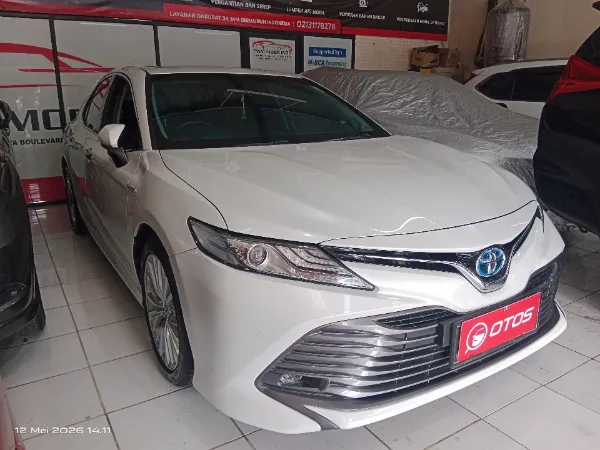 2020 Toyota Camry 2.5 Hybrid